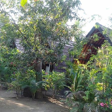 Hello Lumbung Homestay Gili Air Eksteriør bilde
